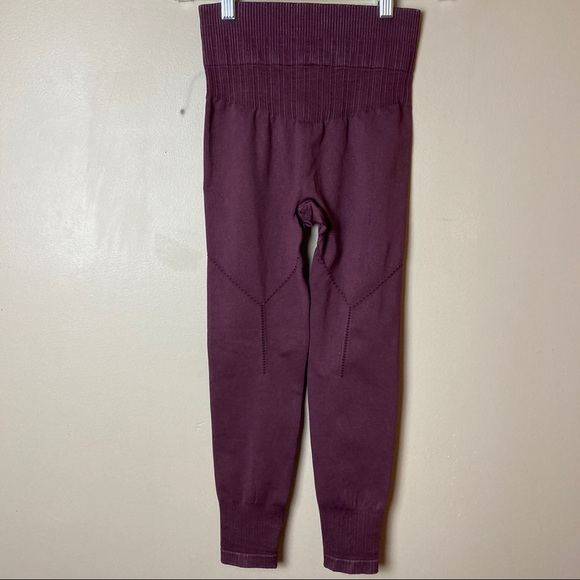NWOT Joy Lab High-Waisted Seamless 7/8 Leggings Burgundy Red - Picture 5 of 10